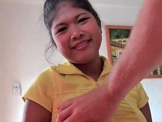 Cute Curvy Filipina Gets To Sucking Dick